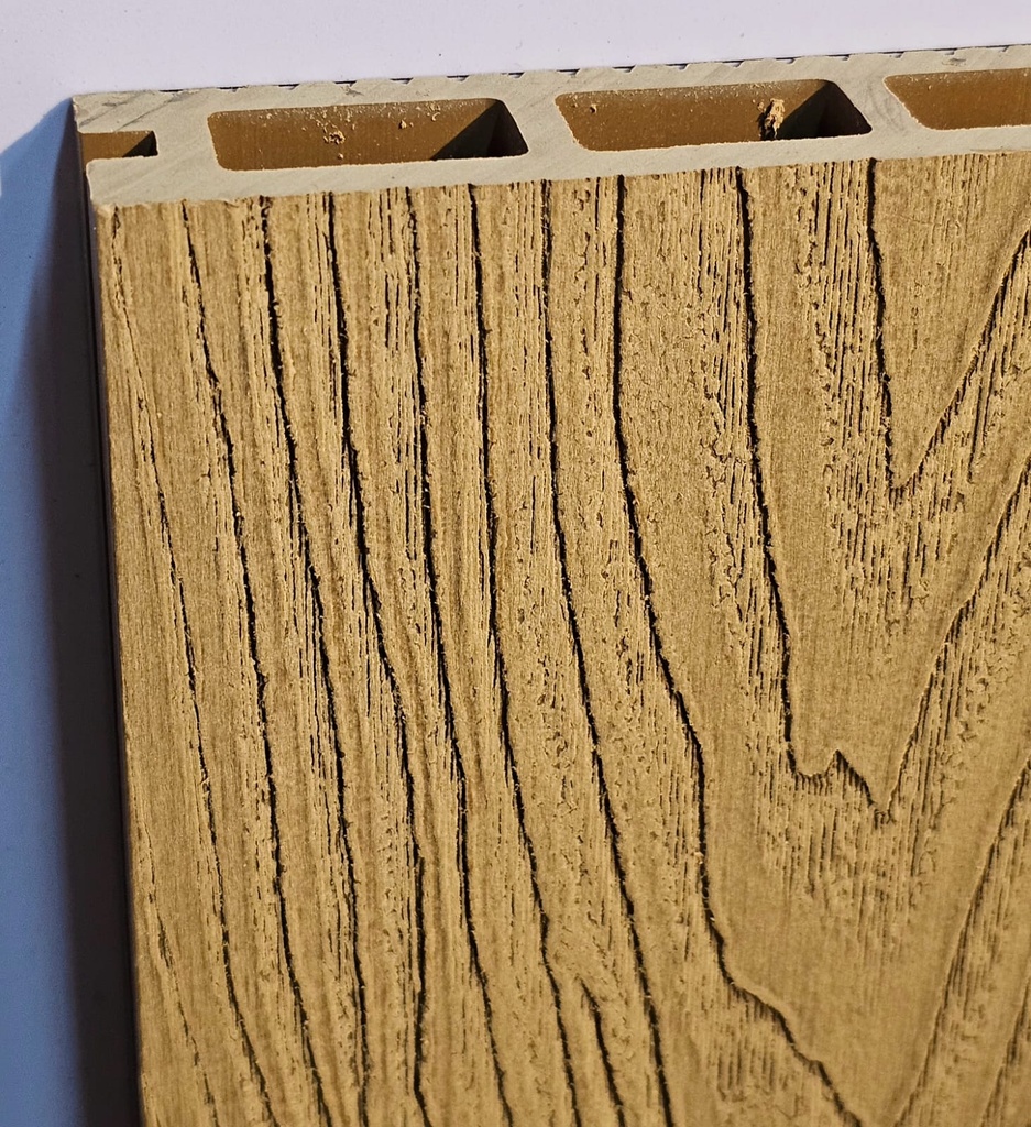 ALLC DECK TEAK VETEADO EMBOSSED GROOVES 150X25X2200 (DECK T401)