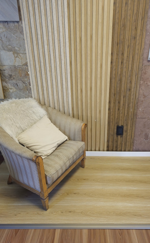 [AQUAPRIMEAP01] Piso LAMINADOS 9,50x196X1216 mm | AC5 | Rectificado |cajas de 2,3834 m2 |Con Manta IXPE 1,50 mm AP01 (copia)