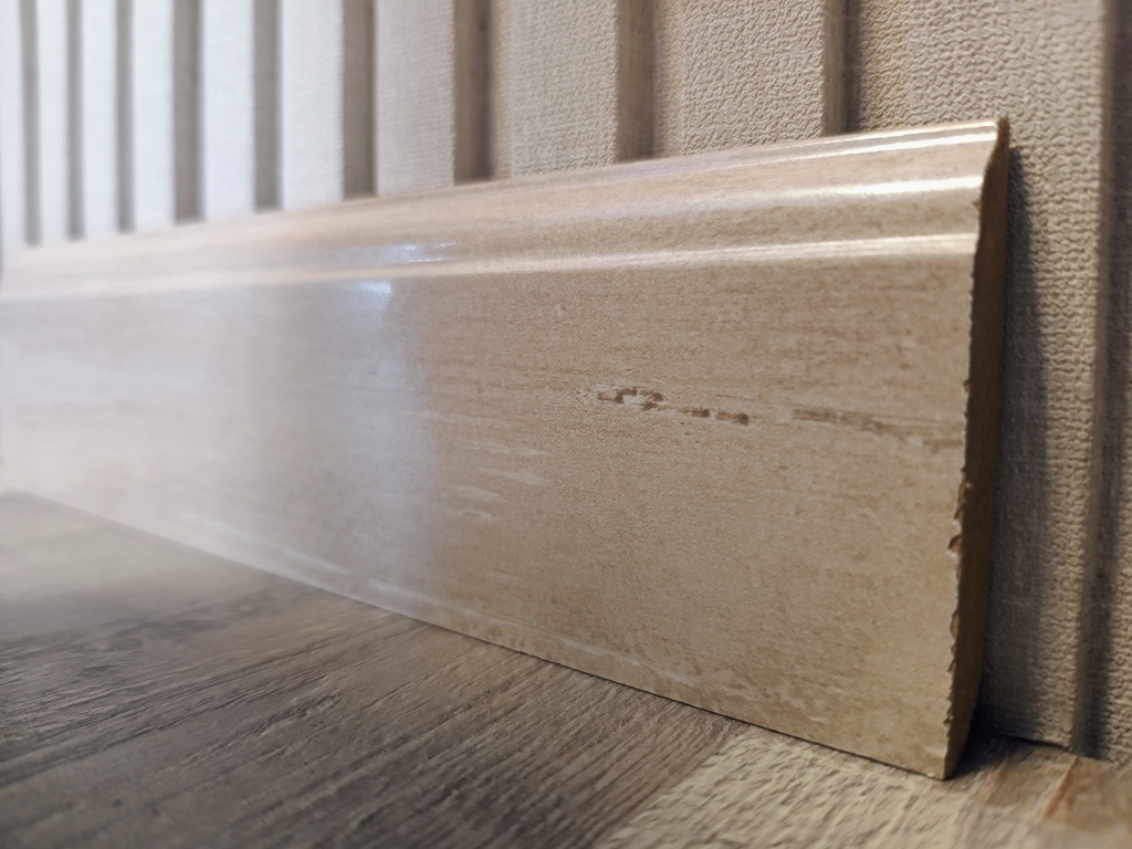 ZOCALO MDF FOLIADO 15x80mm CLASS HOME ZOU62-1 GRIS CLARO Tira 2.44m