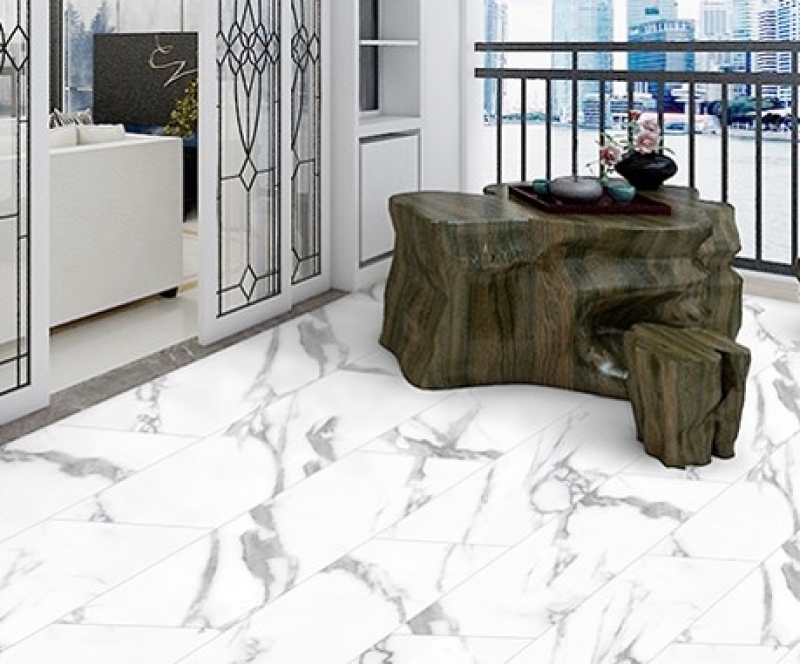 RV PISO VINILICO ESMERALD Brillante E01 45x95cm (Caja 1.805m²)