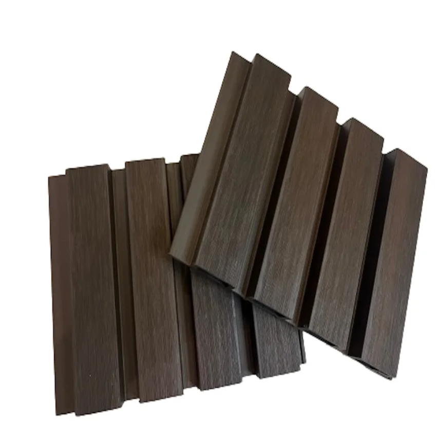 RV REVESTIMIENTO EXTERIOR G06 WPC Co- extrusion Medidas **26** x219x2900mm CHOCOLATE  x Tabla