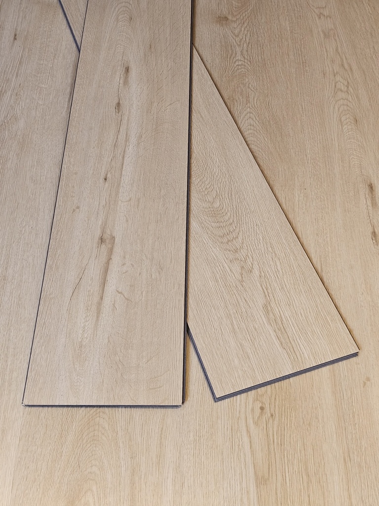 RV PISO VINILICO N04 CLICK Nexus 4.5mm 180x1220mm Incluye Manta (Caja 2.65m²)