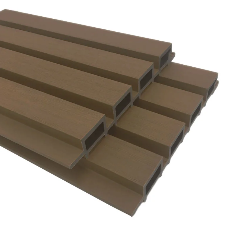 RV REVESTIMIENTO EXTERIOR G04 WPC Co- extrusion Medidas **26** x219x2900mm MARRON OSCURO x Tabla